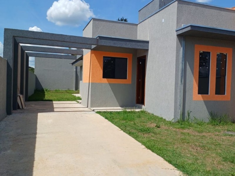 Excelente Casa com 3 Quartos no Paloma em Colombo